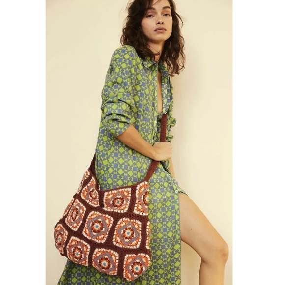 Free People Granny Squares Catch Me Crochet Tote Bag NEW - Picture 3 of 11